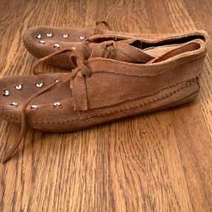 Used Minnetonka moccasins